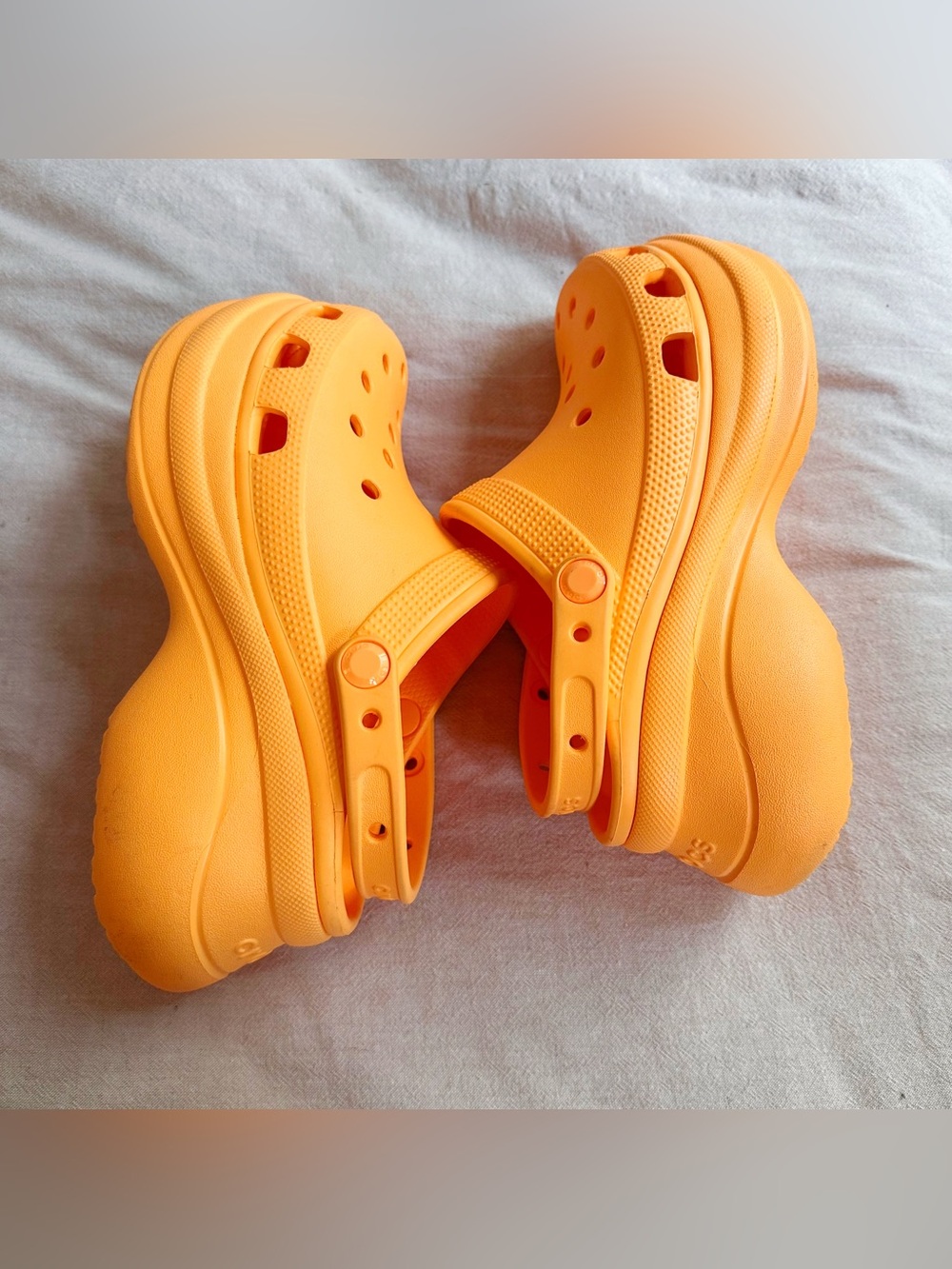 Crocs Bae clogs in orangesicle women’s 7 bright orange platform shoes literide - Picture 14 of 16